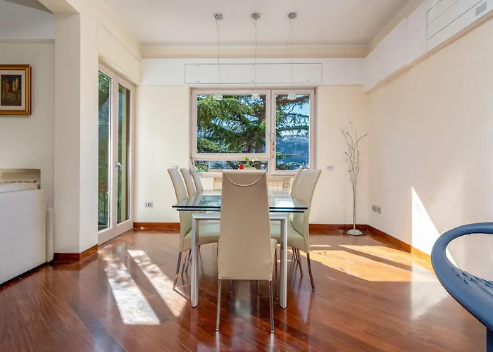 Pine House Апартаменты *