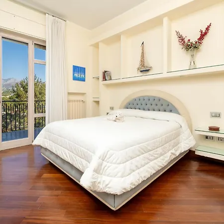 Pine House Sorrento