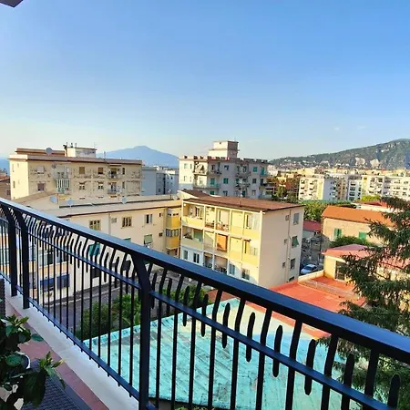 Lägenhet Pine House Sorrento